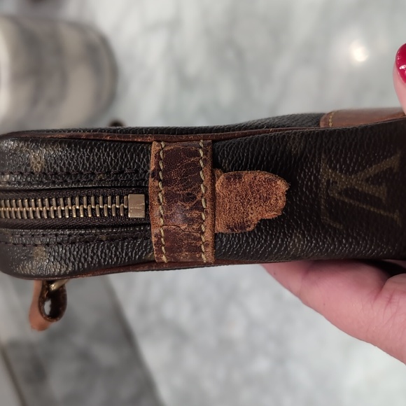 Authentic Louis Vuitton Clutch - Marley Dragonne   cosmetics, toiltery - Picture 14 of 14